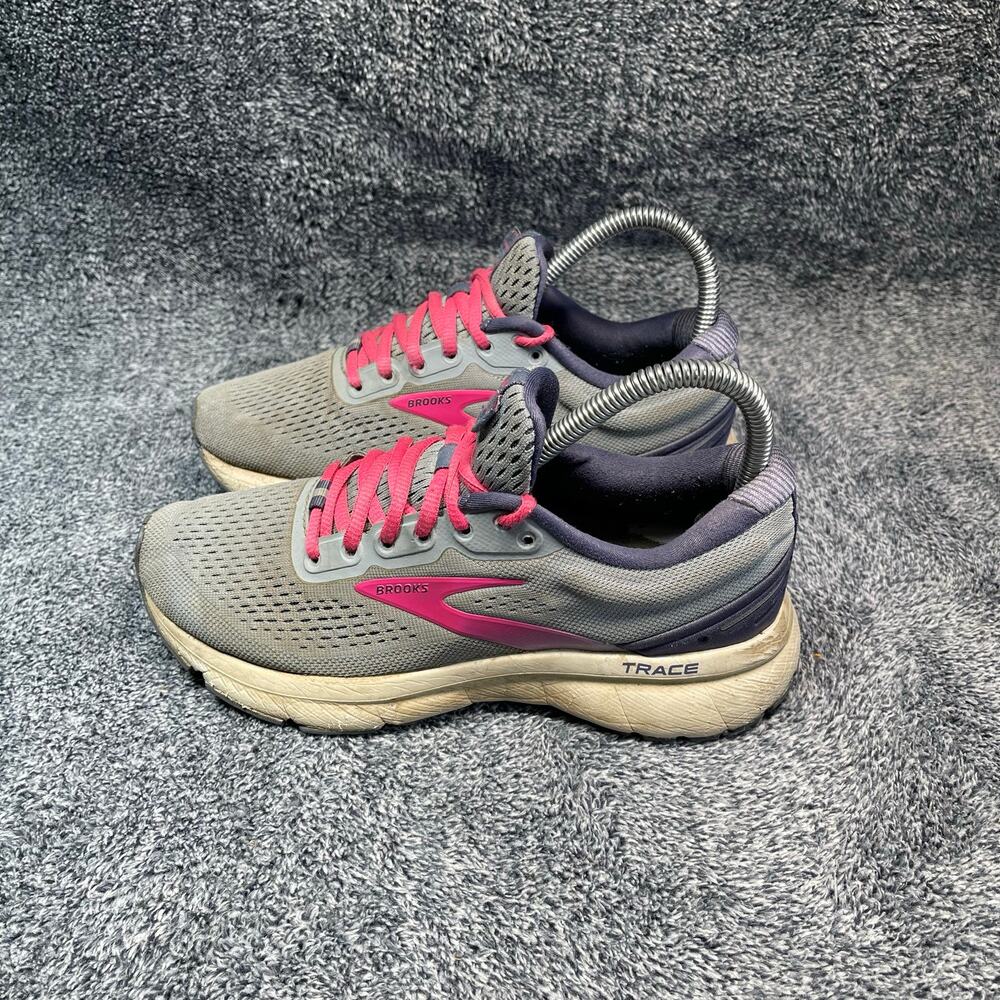 Brooks Trace Grey Pink Running Shoes Size 6 Womens